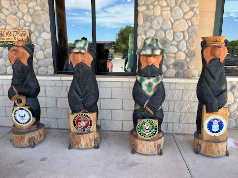 Photo Black Bear Diner Monterrey Village - 12
