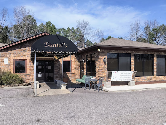Photo Daniel's Restaurant & Catering - 5