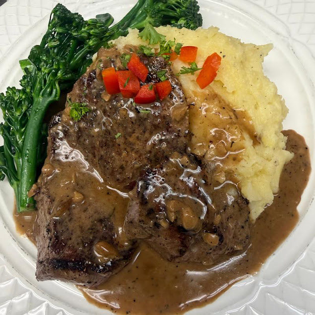 Photo Daniel's Restaurant & Catering - 1