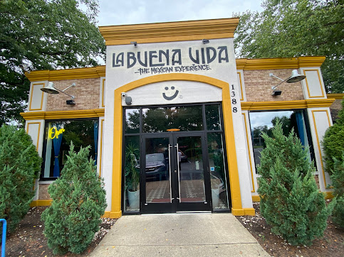 Photo La Buena Vida - Cary - 16