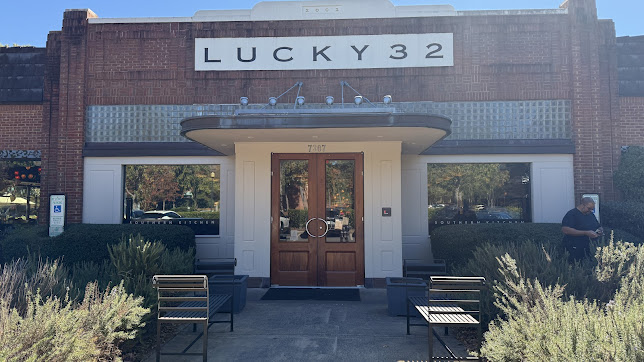 Photo Lucky 32 Southern Kitchen - 19